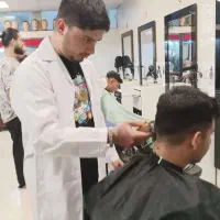 آموزش آرایشگری مردانه آموزشگاه پیرایش دارالفنون