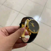 ساعت زنانه رومانسون مشکی‌طلایی