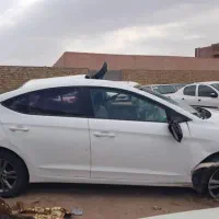هیوندای النترا فول GLS، مدل ۲۰۱۷ روشن حرکت