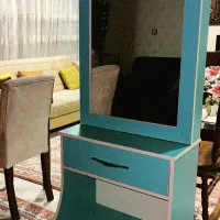 میز آرایش|آینه|ساری, |دیوار