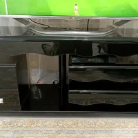 میز تلویزیون شیشه ای