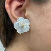 گوشواره صدف