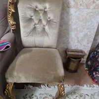 مبل ۷ نفره سالم و تمیز و میز نهار خوری|مبلمان خانگی و میز عسلی|قم, آذر (نکویی)|دیوار