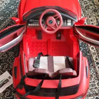 ماشین آئودی شاسی بلند چهار موتوره، سه سرعته