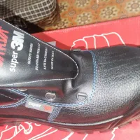 کفش ایمنی|کیف، کفش، کمربند|نطنز, |دیوار