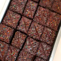 تولید انواع کیک خیس ، شیرینی ، رولت|خوردنی و آشامیدنی|شاهینشهر, خانه کارگر|دیوار