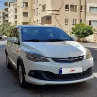 امویام 315 هاچبک اسپرت لاکچری، مدل ۱۳۹۵