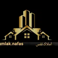 حیاط ویلایی نقلی احمدنیا بافاصله کمتر از ۵۰مترازبر