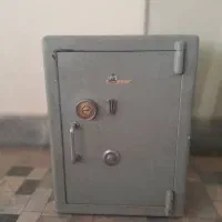 گاو صندوق کاوه