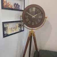 ساعت سه پایه
