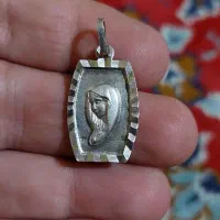 پلاک و دستبند