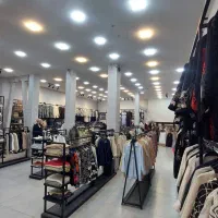 فروشنده خانم (فروشگاه مجلسی زنانه چترروز)