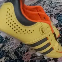 کتونی فوتبال
