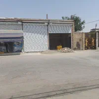فروش خانه ویلایی ۳۰۰ متری همراه مغازه