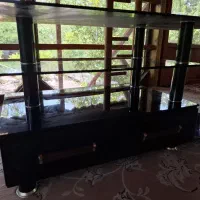 میز تلوزیون شیشه ای