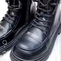 نیم بوت بچگانه سایز 35|کفش و لباس بچه|تنکابن, |دیوار