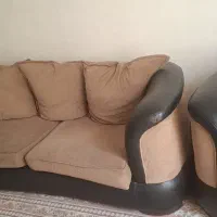 مبلمان چرم ۵نفره تمیز و شیک|مبلمان خانگی و میز عسلی|گنبد کاووس, |دیوار