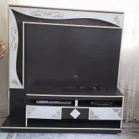 میز تلویزیون در حد نو