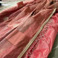 کنار پرده دوعدد|پرده، رانر، رومیزی|مهاجران, |دیوار