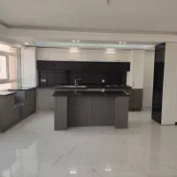 تئاتر شهر _۷۲ متر_ دو خواب _پارکینگ آسانسور