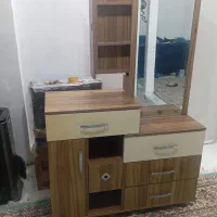 تخت و آینه دراور