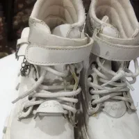 کفش بچه گانه