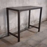 میز کار آهنی