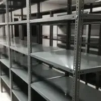 قفسه۰پیچ۰مهره‌ای