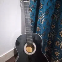 گیتار فقط ۱میلیون ۲۰۰ هزار تومن تا امشب