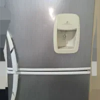 ۲عدد یخچال و ۱عدد فریزر