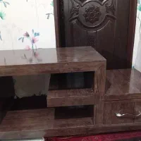 ساعت ایستاده و میز تلویزیون