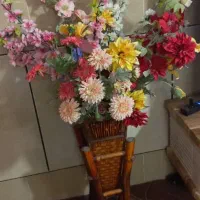 پشتی و تکیه گاه و گلدان گل|پشتی|لنجان, |دیوار