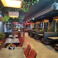 سالن دار و نظافت