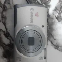 دوربین نقره ای