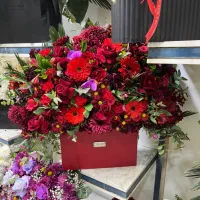 باکس گل ولنتاین سبدگل باکس تبریک گل ولن ارسال