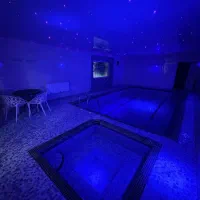 ویلا استخردار با جکوزی نورپردازی حرفه ای(مالک)