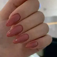 آموزش کاشت ناخن