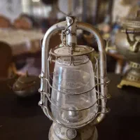 فانوس بسیار قدیمی