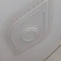 به یه کارگر و بنای گچکار نیازمندم