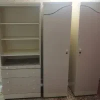 دو عدد کمد لباس +کشو و ویترین