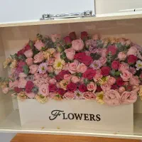 باکس گل چوبی با در شیشه ای