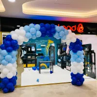 بادکنک آرایی افتتاحیه با قیمت مناسب