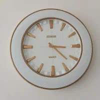 ساعت دیواری