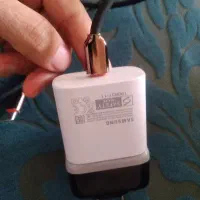 شارژ اورجینال همراه با محافظو سیم