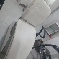 با احترام دو عدد صندلی و یک عدد صندلی اصلاح بفروش