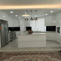 به یک شاگرد کابینت