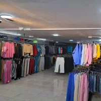 فروشنده خانم