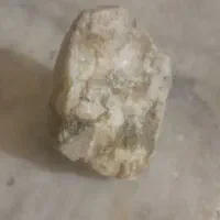 دو عدد سنگ آتش زا