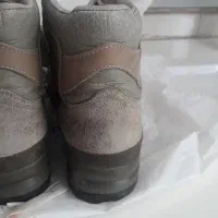 نیم بوت lowa آلمان ۳۹ وکفش تمام چرم 34 جنس ADA-ADA