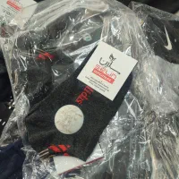 حراج انواع جوراب فروشگاه بزرگ پوشاک کنجکاو